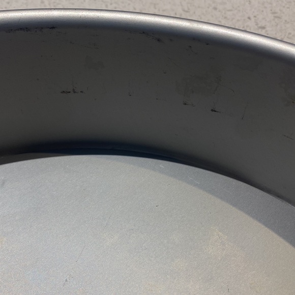 Fat Daddio’s Aluminum Cheesecake Pan, 12 inches Round - Picture 4 of 5